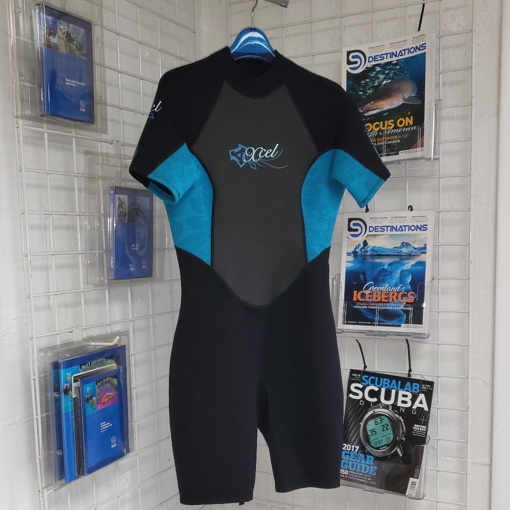 Women's Xcel shorty Thermolite Wetsuit Size 8